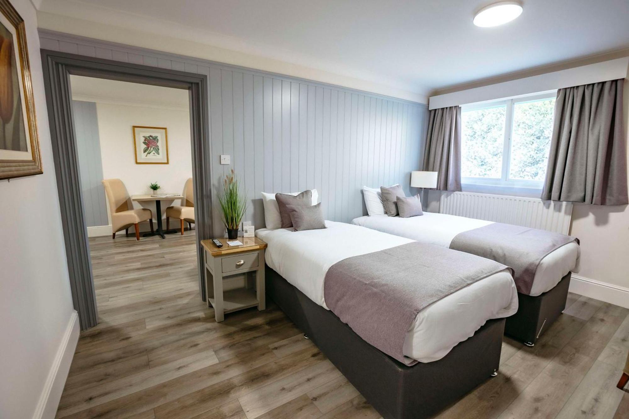 Best Western Manor Hotel Грейвсенд Екстериор снимка