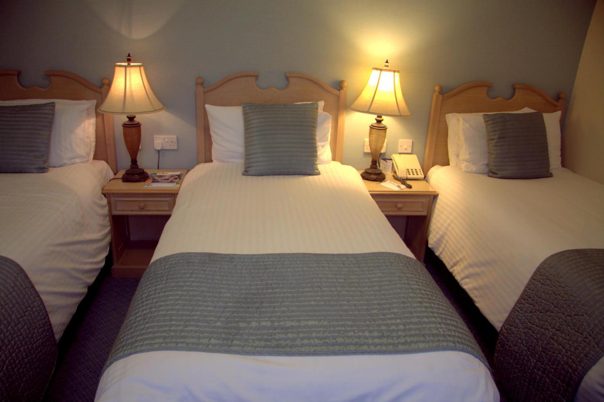Best Western Manor Hotel Грейвсенд Екстериор снимка