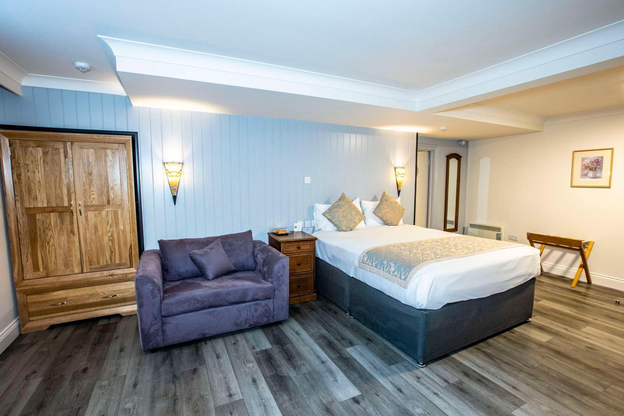 Best Western Manor Hotel Грейвсенд Екстериор снимка